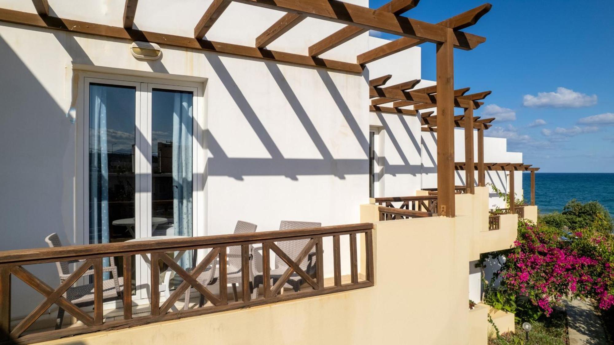 Dedalos Beach Hotel Sfakaki Exterior photo